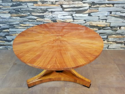 Originaler Biedermeiertisch um 1820 aus Kirschholz - turnthetime.de