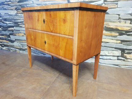 Antike Biedermeier Kommode in Kirschholz