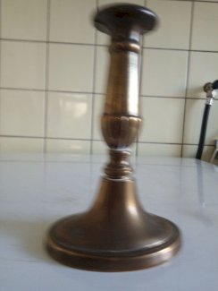 Zu verkaufen, schöner alte schwere kupferen kerzenhalter!