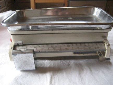 alte Küchenwaage, Waage, Babywaage bis max. 6 kg mit Feintarierung Fa. Standard aus den 60er Jahren
