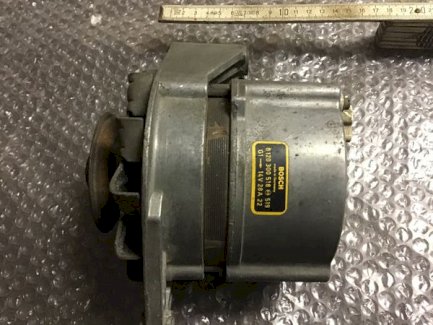 2 Lichtmaschinen 12 Volt