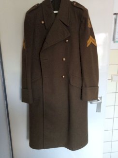 Zu verkaufen zwei alte kurze und lange Niederländische -armeemäntel, 1950er jahre! ! !