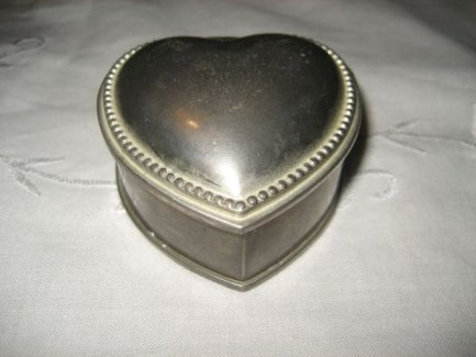 Herzform Schmuckdose schwer Metalldose Dose Metal Herz - turnthetime.de