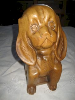 Hund, echte, geschnitzte Holzfigur, Figur aus Holz - turnthetime.de