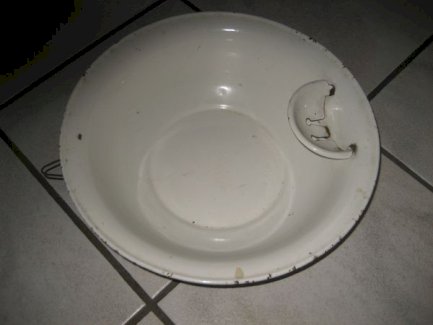 uralte Waschschüssel mit Seifenschale, Emaille-Schüssel rund, Pflanz-Schale für Blumen D 34 cm Antik